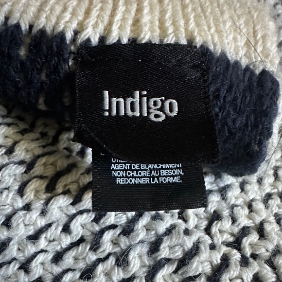 Indigo shawl with pockets - Picture 3 of 8